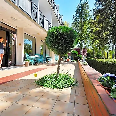 Relax Aparthotel 3*